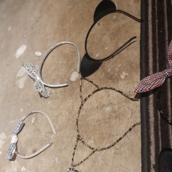 Headbands - Picture 3 of 4